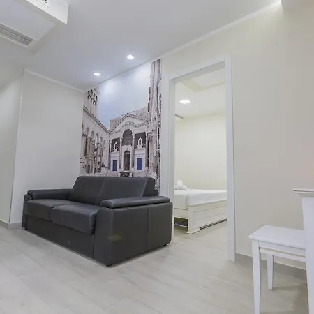 Rita Apartment *