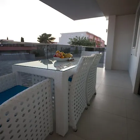 Rita Apartmán Promajna